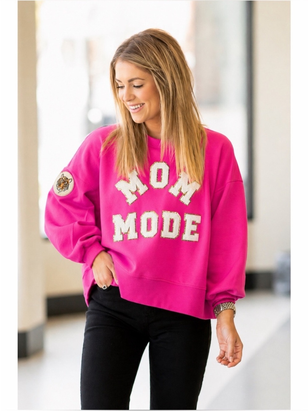 Judith March Mom Mode Pink Graphic Sweatshirt Tiger Patch Pullover Size Medium